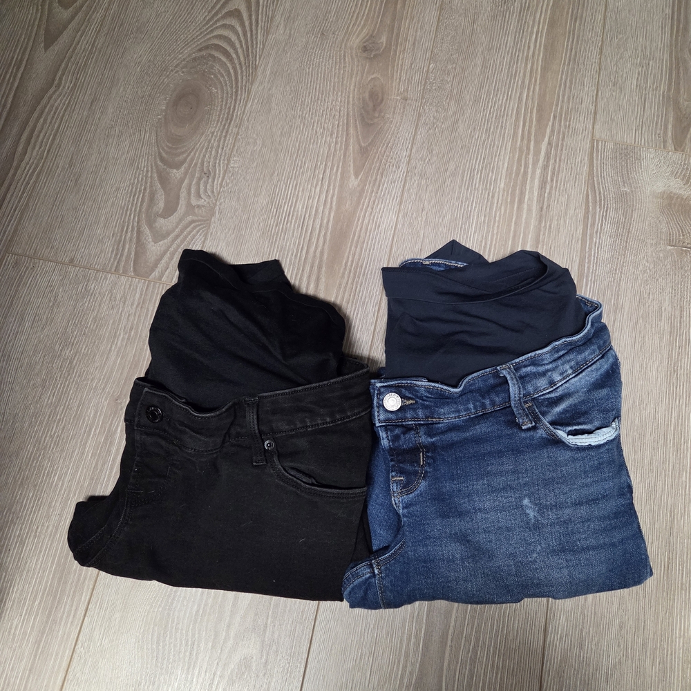 Old Navy Women's Maternity Skinny Jeans Lot Of 2